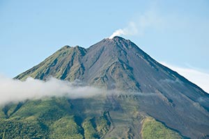 Arenal Volcano Image